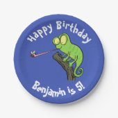 Niedlicher Chamäleon, der einen Bug-Cartoon fängt Pappteller (Vorderseite)