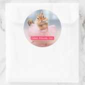Niedlicher Chipmunk Ballerina in Tutu im Dance Stu Runder Aufkleber (Tasche)