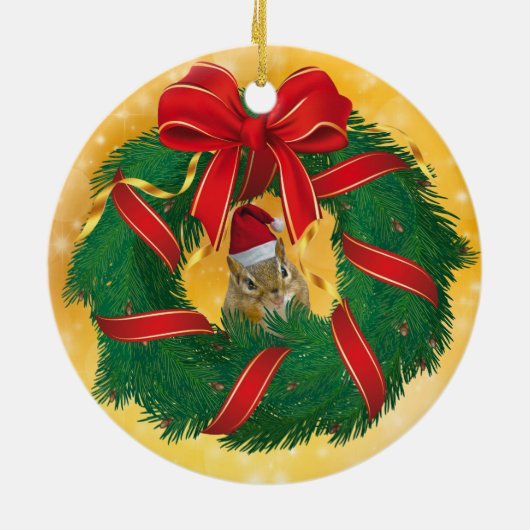 Niedlicher Chipmunk Weihnachtskranz Keramikornament (Hinten)