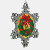 Niedlicher Chipmunk Weihnachtskranz Schneeflocken Zinn-Ornament (Links)