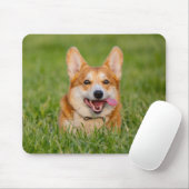 Niedlicher Corgi im Gras Mousepad (Mit Mouse)