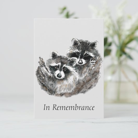 Niedlicher Cuddling-Raccoon für den benutzerdefini Einladung (Stehend Vorderseite)