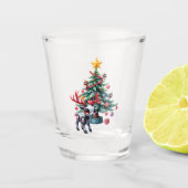 Niedlicher Cyberpunk-Rentier mit Weihnachtsbaum Schnapsglas (Vorderseite)