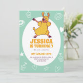 Niedlicher Dabbing Llama Cartoon Kindergeburtstag Einladung (Stehend Vorderseite)