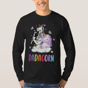 Niedlicher Dadacorn Unicorn Vater Geburtstagskleid T-Shirt