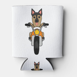 Niedlicher deutscher Schäferhund auf Motorrad fah Dosenkühler