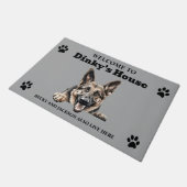 Niedlicher deutscher Schäferhund Fußmatte (Schrägansicht)