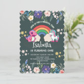 Niedlicher Dinosaurier Unicorn Regenbogen Blumenge Einladung (Stehend Vorderseite)