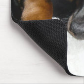 Niedlicher Dobermannpinscher-Welpe Mousepad (Ecke)