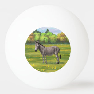 Niedlicher Donkey Gray Burro in Weide Tischtennisball