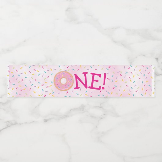 Niedlicher Donut Rainbow Sprinkles Girl Wasserflaschenetikett (Einzelnes Label)