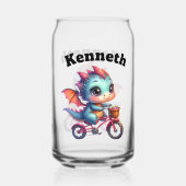 Niedlicher Drache auf einem Fahrrad mit einem hell Dosenglas (Vorderseite)