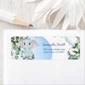 Niedlicher Elefant mit Eukalyptus mit Blauer Blase (Insitu)