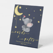 Niedlicher Elefant mit kleiner Schmetterlingsdusch Sockelschild (Vorderseite)