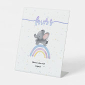 Niedlicher Elefant mit Rainbow Baby Shower Favorit Sockelschild (Vorderseite)