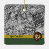 Niedlicher Elf im Foto des Wreath Holiday Keramikornament (Rückseite)