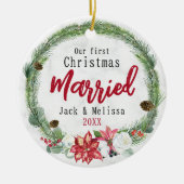 Niedlicher erster Weihnachtskranz verheiratet Keramik Ornament (Vorne)