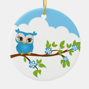 Niedlicher Eulen-Junge auf einer Keramik Ornament