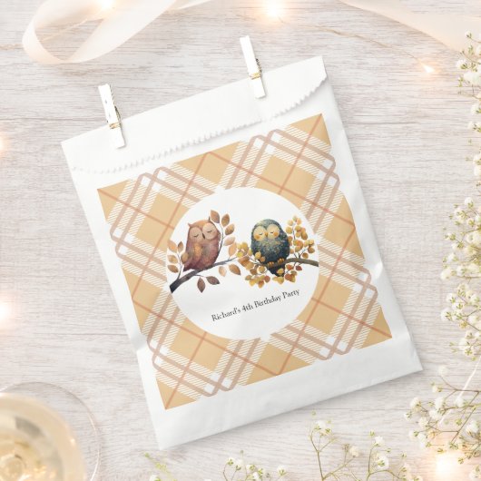 Niedlicher Fall Owl & Eichhörnchen Junge Geburtsta Geschenktütchen (Ausgeschnitten)