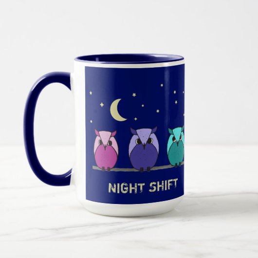 Niedlicher farbiger Cartoon Owls Night Shift Tasse (Links)