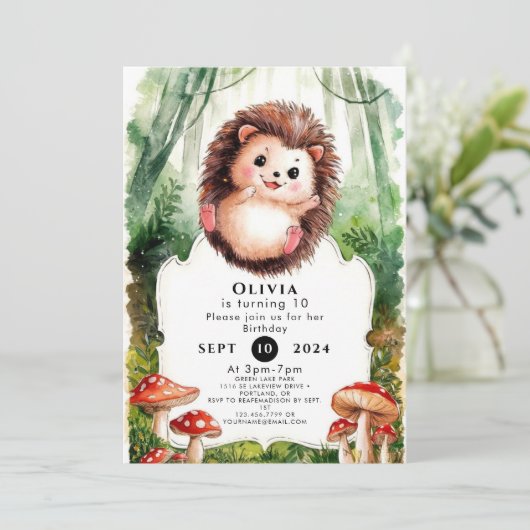 Niedlicher farbiger Igel Geburtstag Einladung (Stehend Vorderseite)