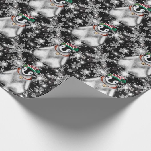 Niedlicher Feiertag Pinguin Glitzer Schneeflocken Geschenkpapier (Ecke)