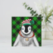 Niedlicher Feiertag Pinguin grün kariert Einladung (Stehend Vorderseite)