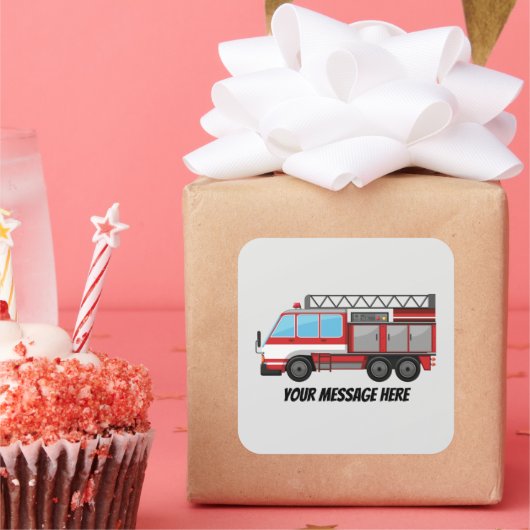 Niedlicher Feuerwehrauto Quadratischer Aufkleber (Party)