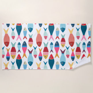 Niedlicher Fisch am Strand Strandtuch