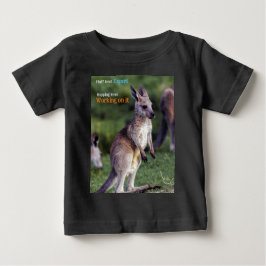 Niedlicher Fluffy Kangaroo Baby T-shirt