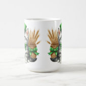 NIEDLICHER FLÜFFY KITTEN IM IRISCHEN HAT KAFFEETASSE (Mittel)