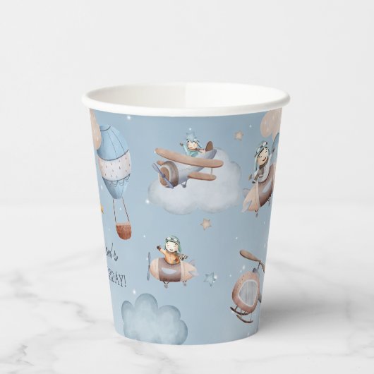 Niedlicher Flugzeugjunge Pappbecher (Links)