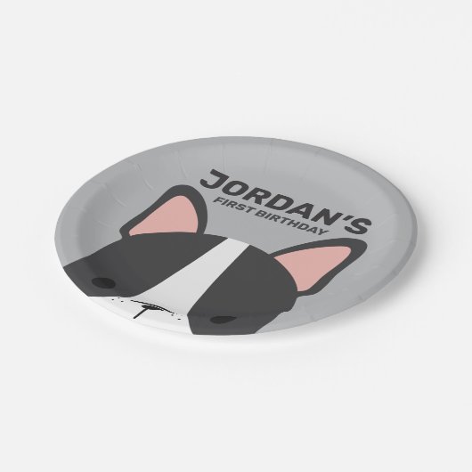 Niedlicher französischer Bulldog zum Geburtstag Pappteller (Schrägansicht)