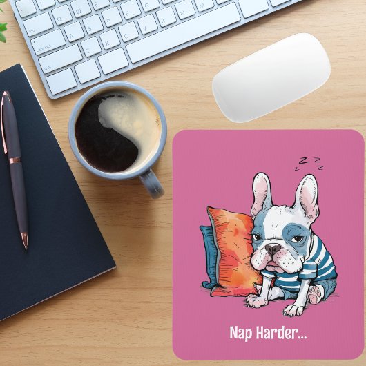 niedlicher französischer Hund, gekleidet, lustig Mousepad