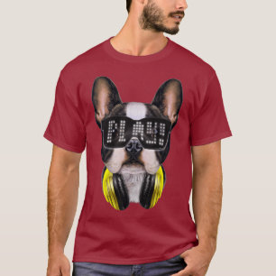 Niedlicher French Bulldog als DJ mit Sunglass und T-Shirt