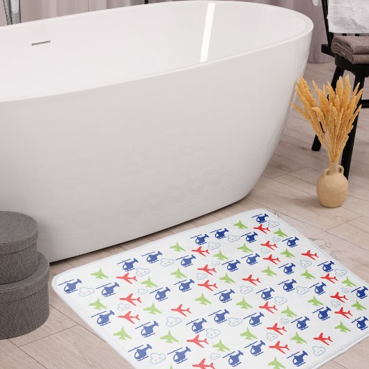 Niedlicher Fundus von Flugzeugen und Wolken Badematte