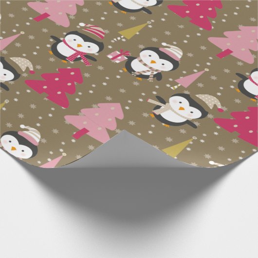 Niedlicher Funny Pinguin Pink Xmas Bäume Kinder We Geschenkpapier (Ecke)