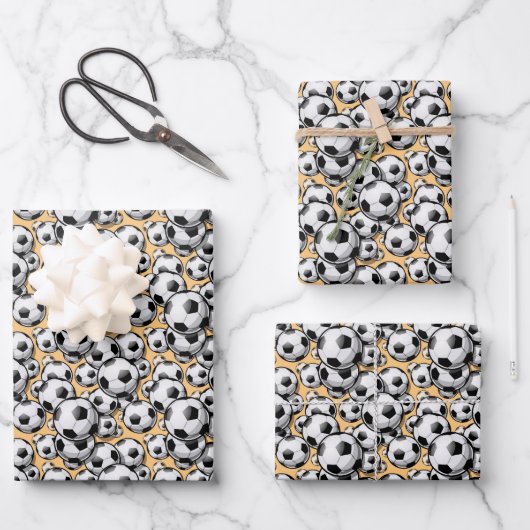 niedlicher Fußball Geschenkpapier Set (Vorderseite)