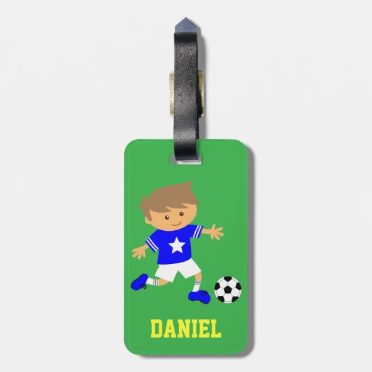 Niedlicher Fußball-Stern-Junge, Fußball-Thema Gepäckanhänger (Rückseite vertikal)