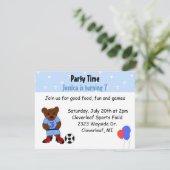 Niedlicher Fußballbär Einladung (Stehend Vorderseite)