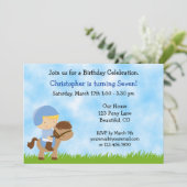 Niedlicher Geburtstagsaufenthalt für Jungen Einladung (Stehend Vorderseite)