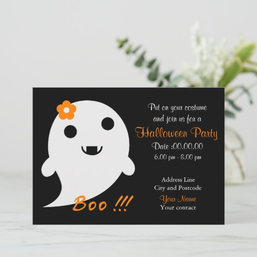 Niedlicher Geist mit Blume und Wort "Boo" Einladung (Stehend Vorderseite)