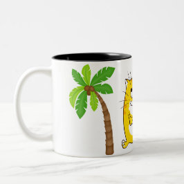 Niedlicher gelber Kitty zwischen Palmen Zweifarbige Tasse