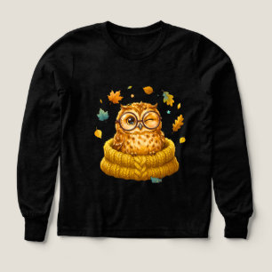 Niedlicher gemütlicher Herbstkauz Gelber Pullover