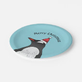 Niedlicher Gentoo Pinguin mit einer Weihnachtsmann Pappteller (Schrägansicht)