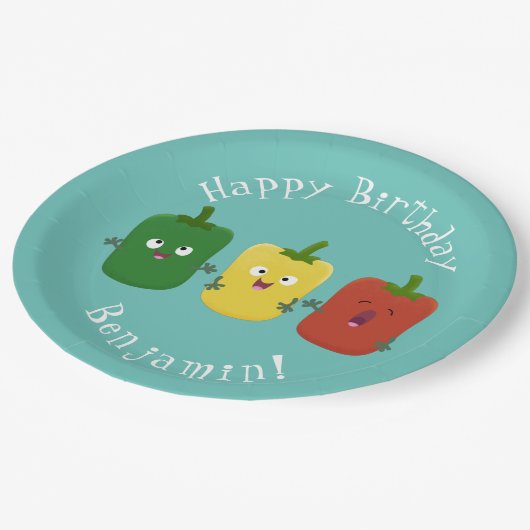 Niedlicher Glockenpfeffer capsicum trio singend Ca Pappteller (Schrägansicht)