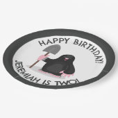 Niedlicher glücklicher Maulwurf personalisierter C Pappteller (Schrägansicht)