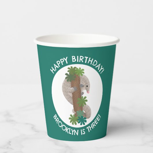 Niedlicher glücklicher Pangolanteater personalisie Pappbecher (Rückseite)