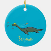 Niedlicher, glücklicher Seemänner Plesiosaurier-Ca Keramik Ornament (Hinten)