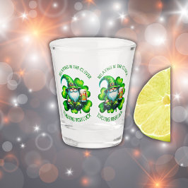 Niedlicher Gnome St Patrick's Day mit Bier | Schnapsglas